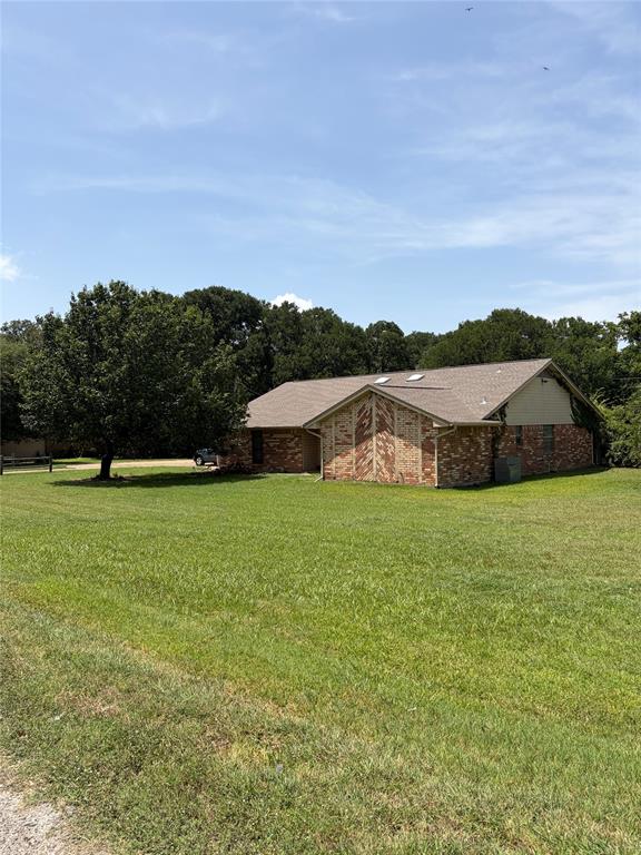 200 Windridge Trail Property Photo 1