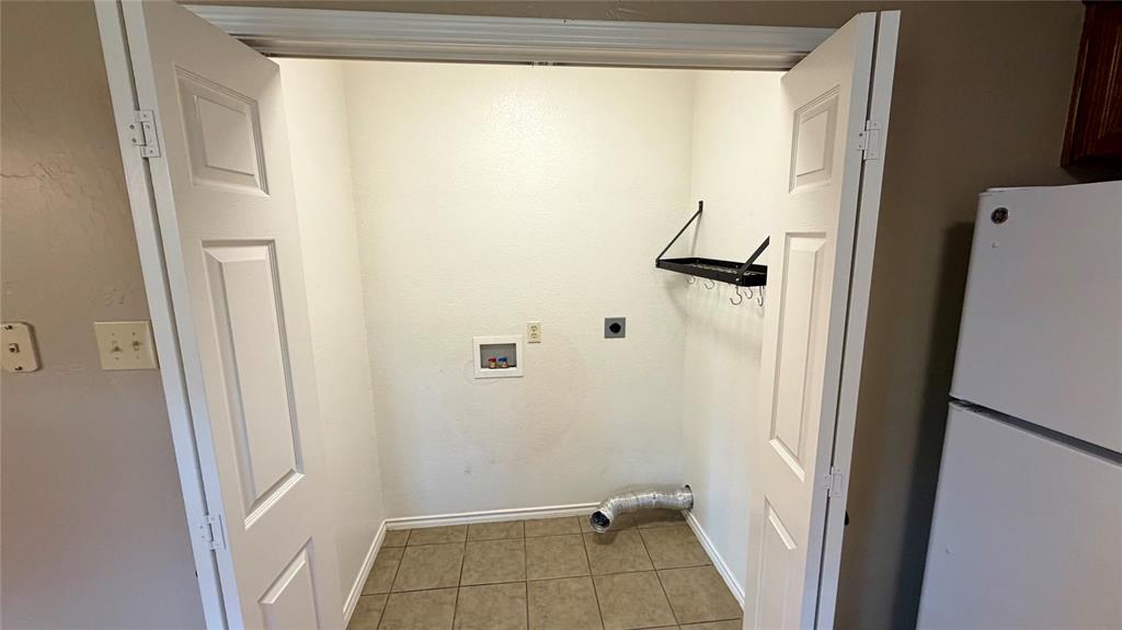 104 Herron Street Property Photo 9