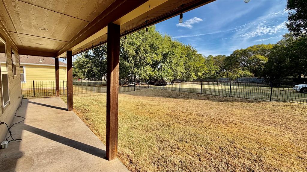 104 Herron Street Property Photo 20