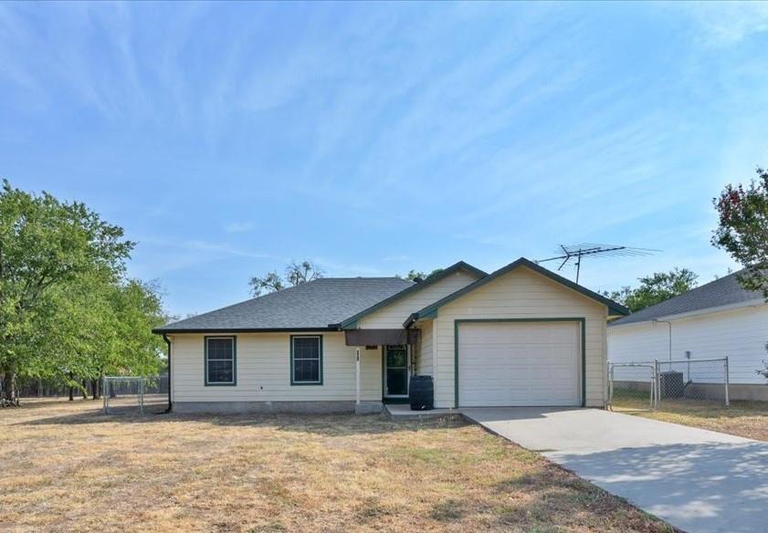 401 S Llano Street Property Photo 1