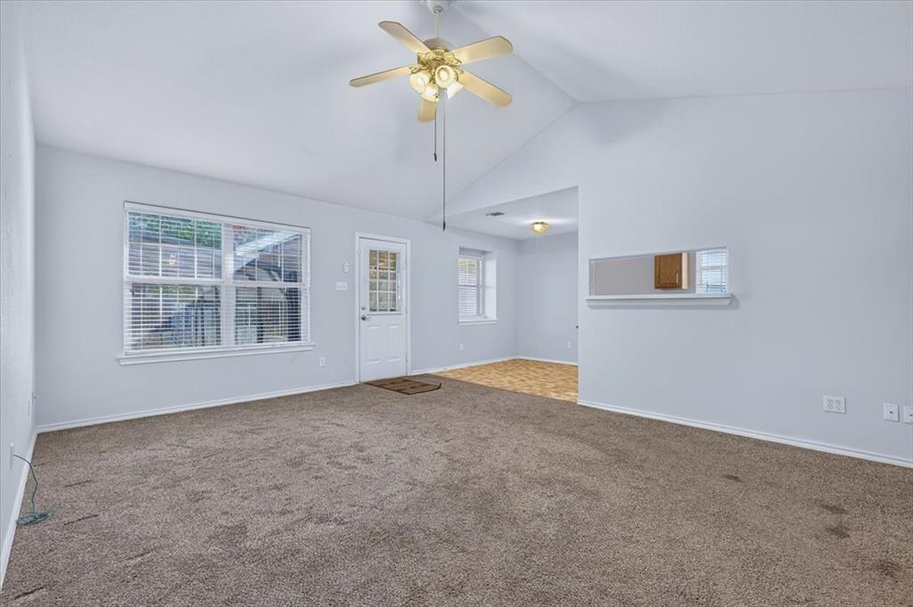 401 S Llano Street Property Photo 3