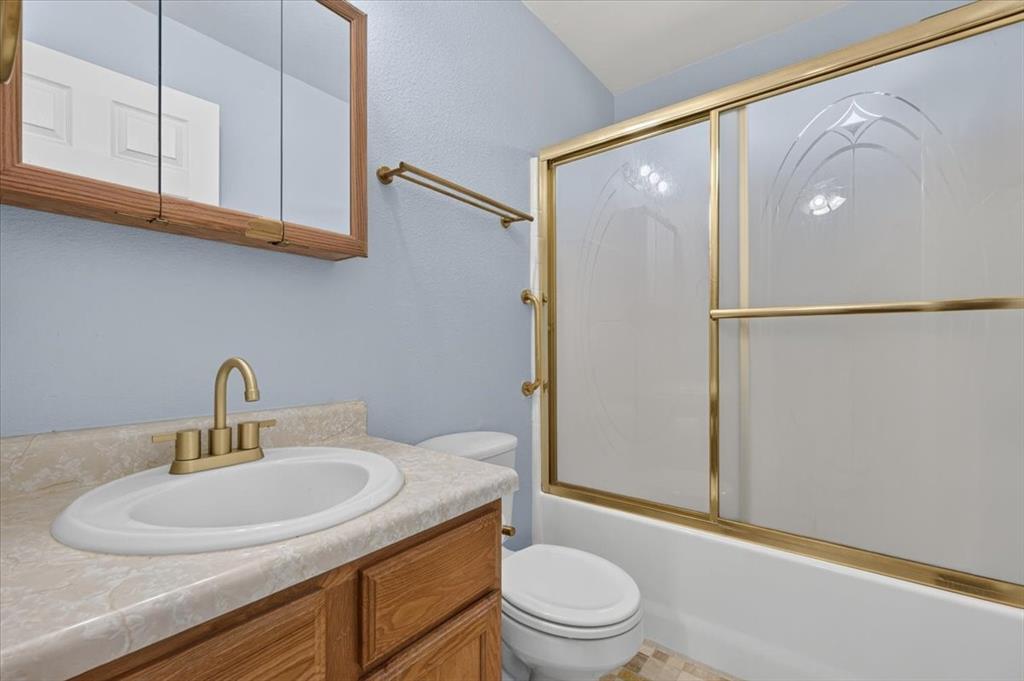 401 S Llano Street Property Photo 11