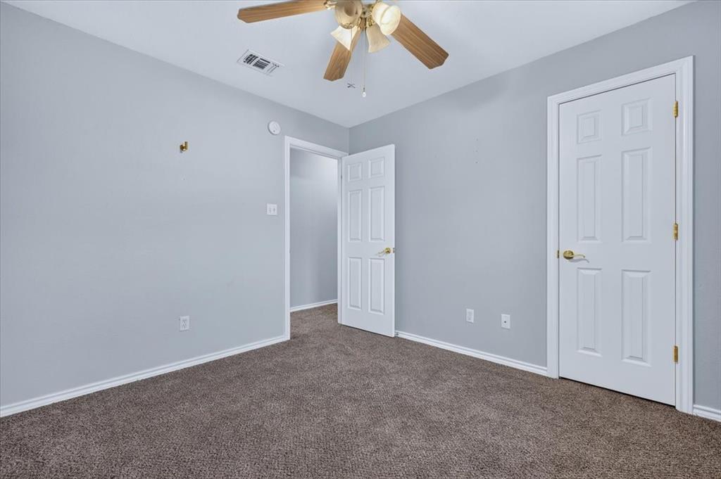 401 S Llano Street Property Photo 15