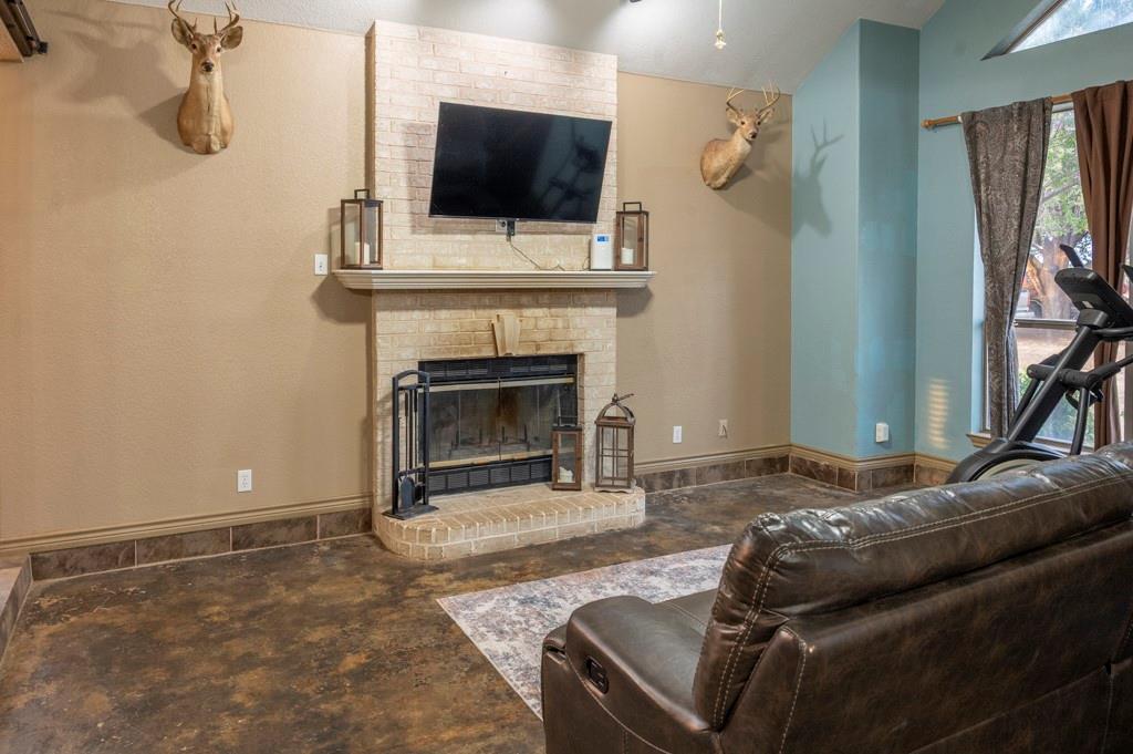 9024 S Highway 174 Property Photo 10