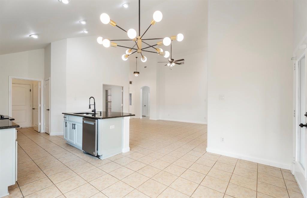 1413 Nightingale Drive Property Photo 3