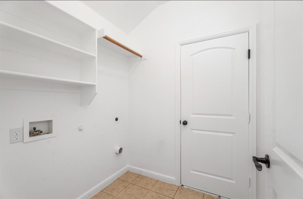 1413 Nightingale Drive Property Photo 11