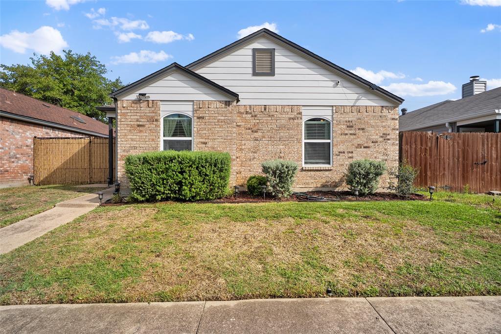 2313 Markland Street Property Photo 1