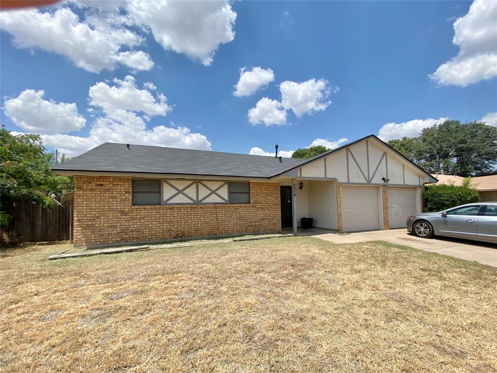 2318 Corsicana Avenue Property Photo 1