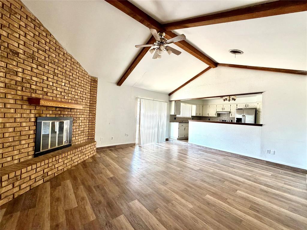 2318 Corsicana Avenue Property Photo 3