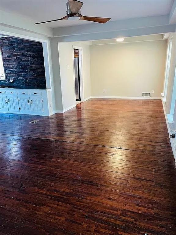 9406 Hunters Creek Drive Property Photo 3