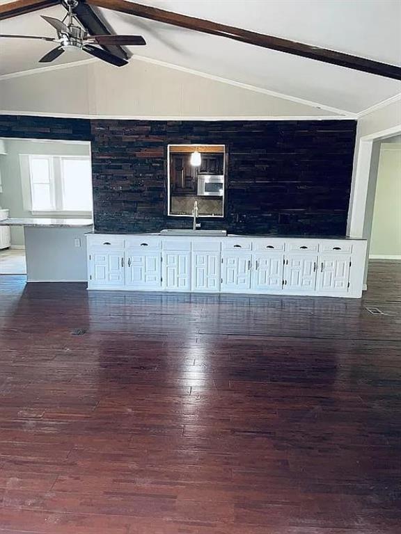 9406 Hunters Creek Drive Property Photo 33