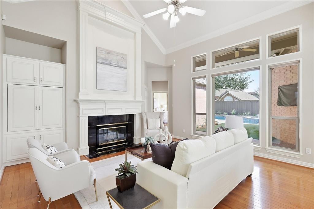 1447 Falls Road Property Photo 1