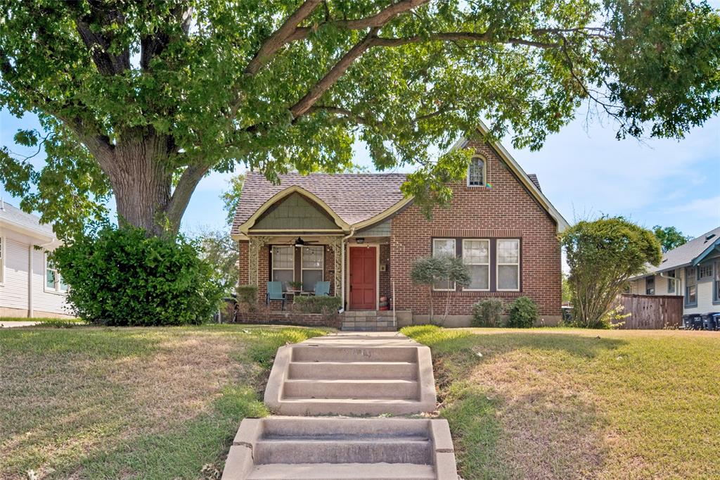 2619 S Adams Property Photo 1