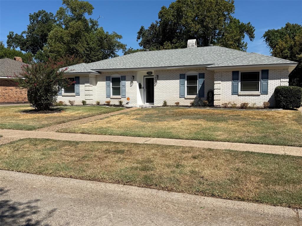 7553 University Drive Property Photo 1