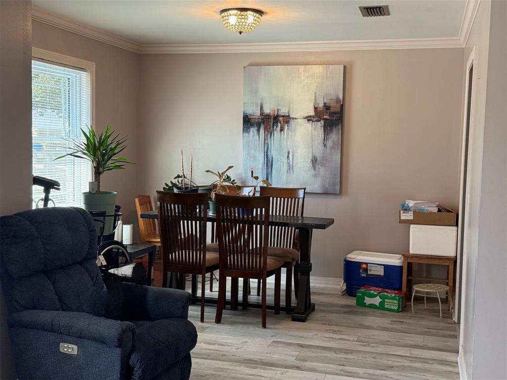 7553 University Drive Property Photo 10