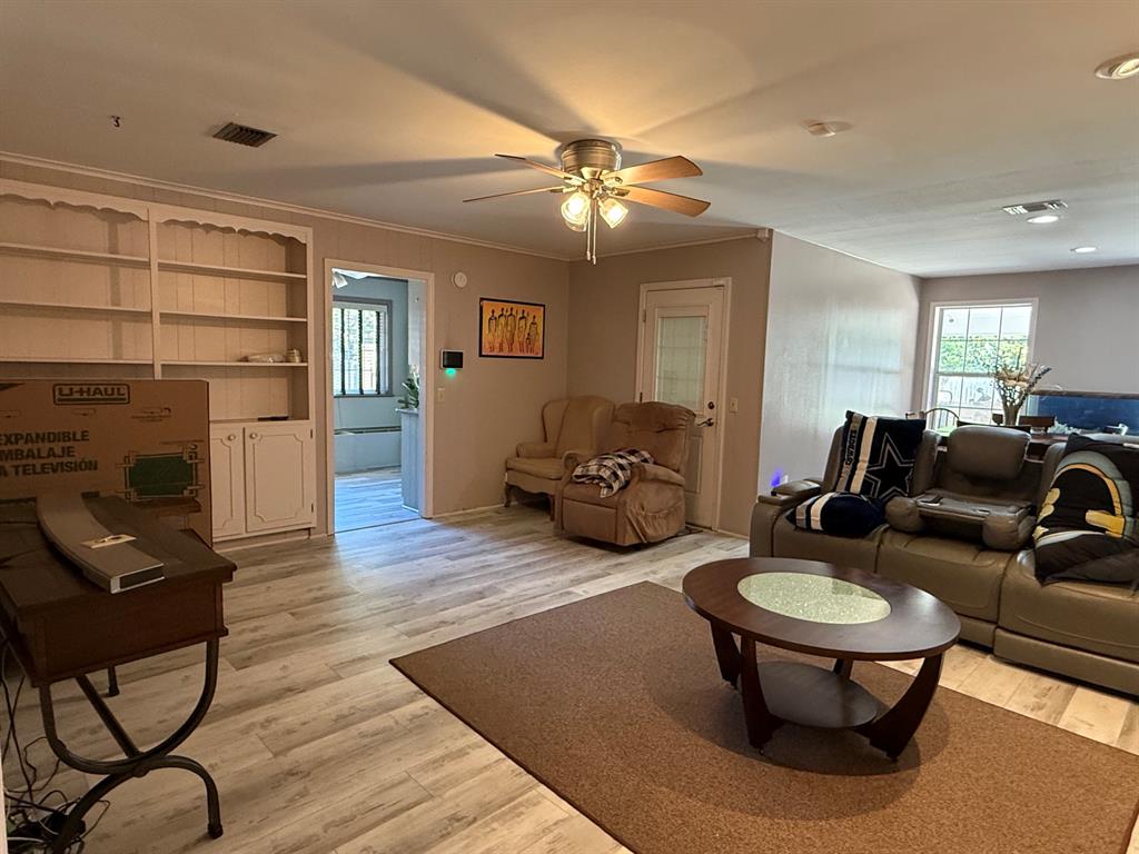 7553 University Drive Property Photo 11