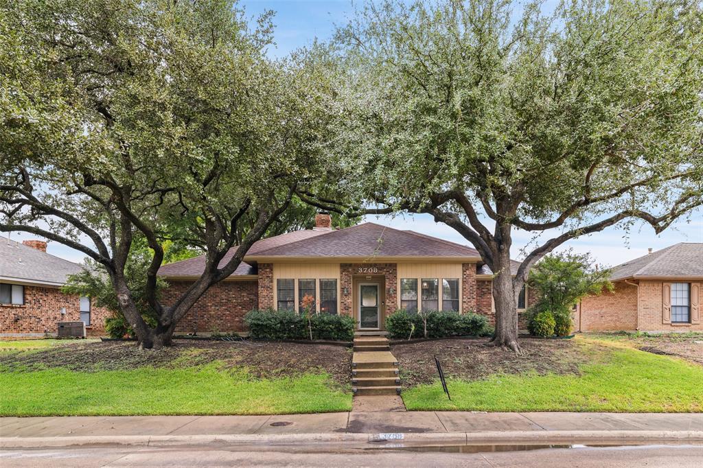 3708 Bishop Hill Drive Property Photo 3