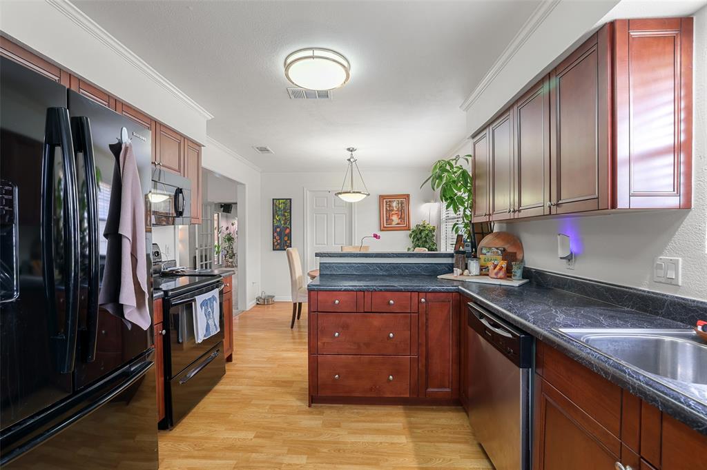 3708 Bishop Hill Drive Property Photo 20