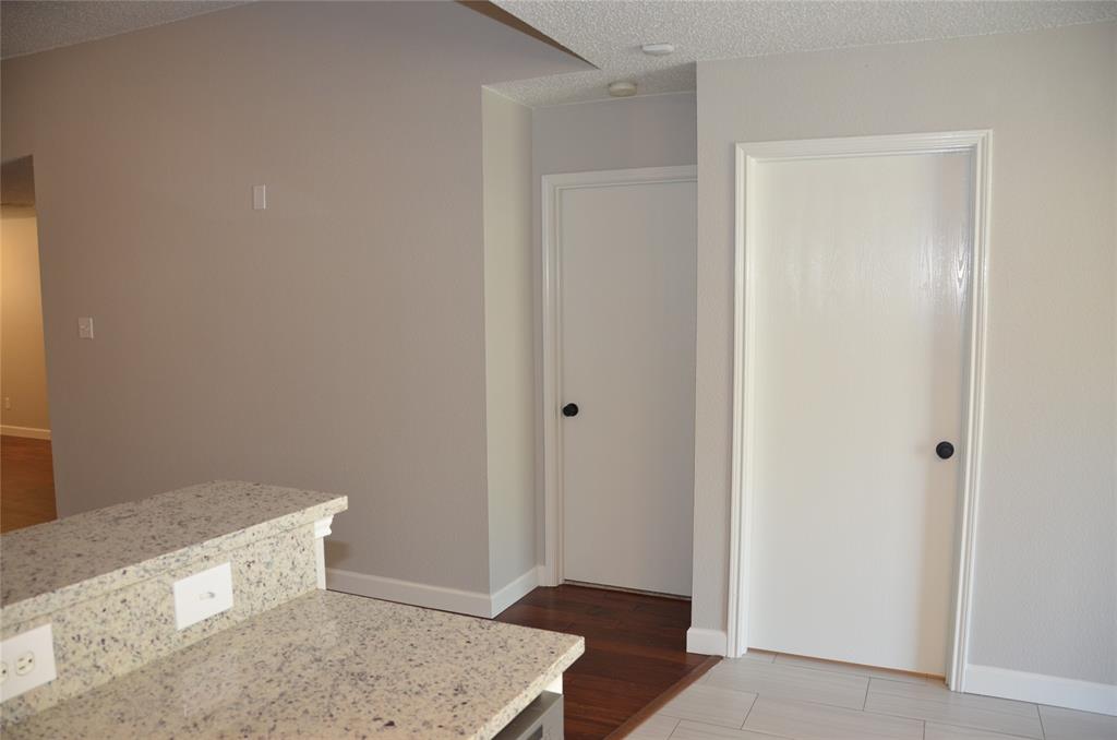 9353 Sundial Property Photo 11
