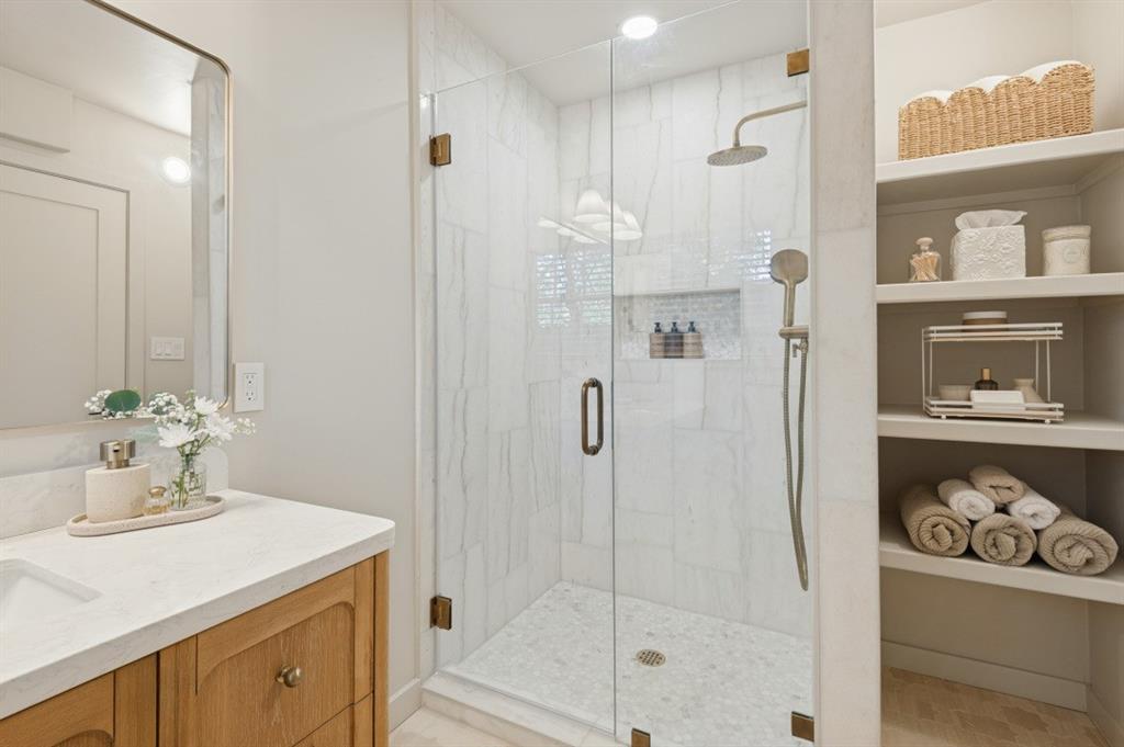 2013 Huntington Lane Property Photo 21
