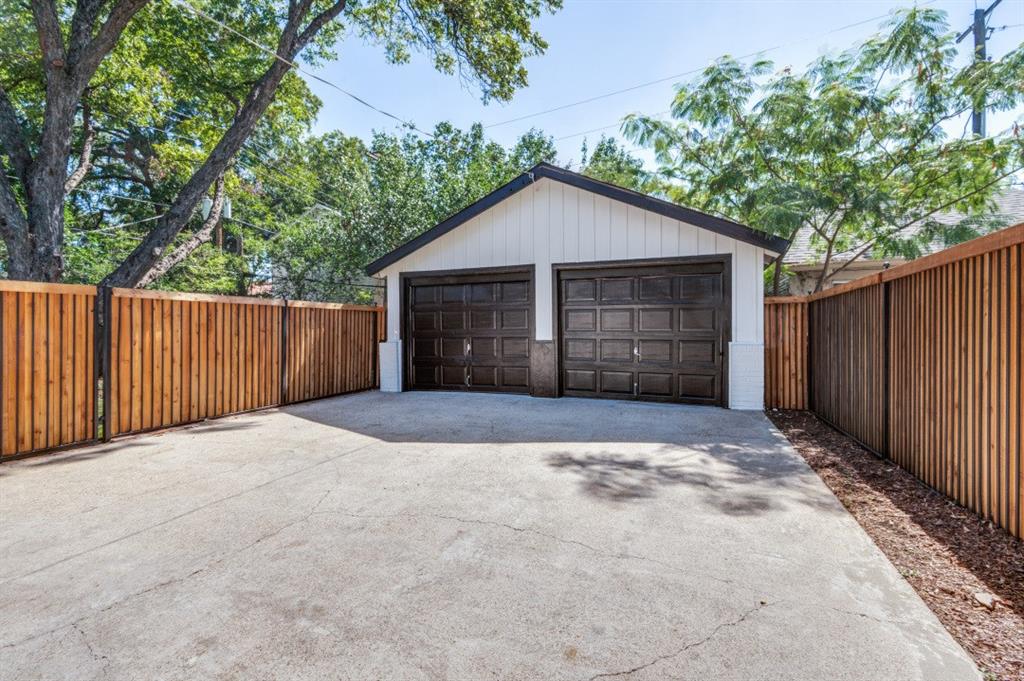 2013 Huntington Lane Property Photo 32