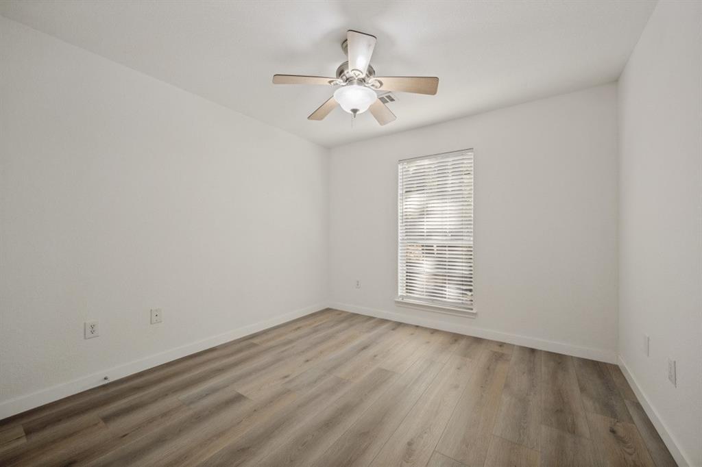 2104 Leslie Street Property Photo 21