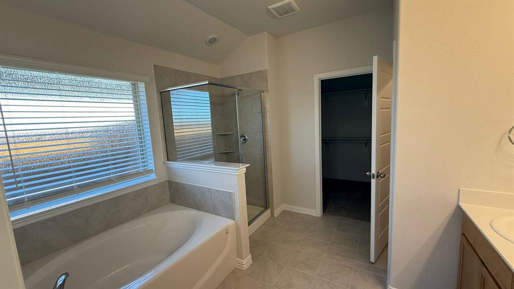 820 Jacquelyn Dr Property Photo 13