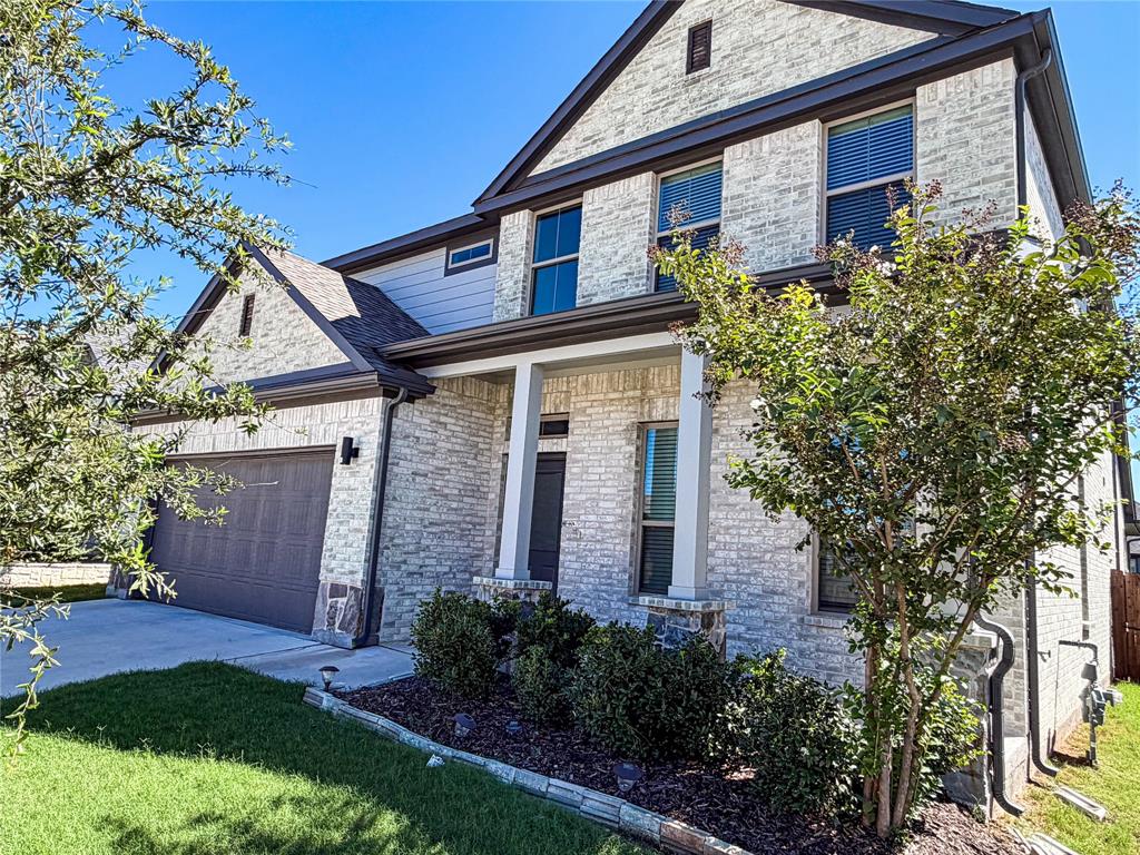 2429 Linto Street Property Photo 1
