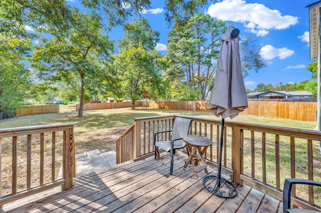 303 North Ellis Property Photo 4