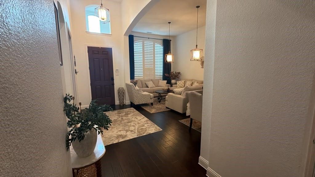 7610 Graystone Drive Property Photo 4