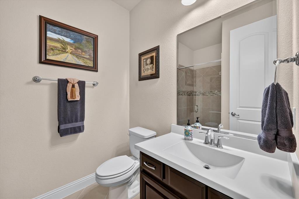810 Walworth Drive Property Photo 20