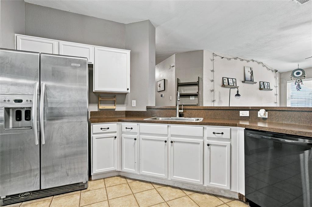 1709 White Mountain Way Property Photo 5
