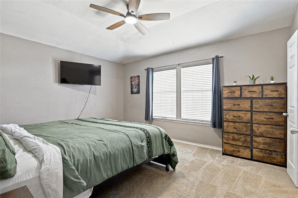 1709 White Mountain Way Property Photo 10
