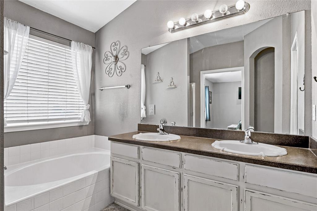 1709 White Mountain Way Property Photo 12