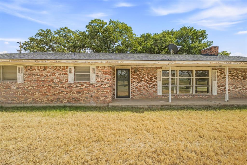 12592 N Us Highway 377 Property Photo 2