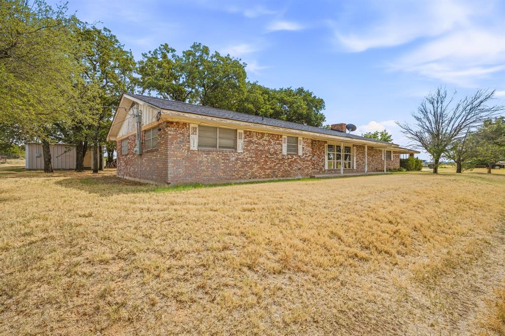 12592 N Us Highway 377 Property Photo 4