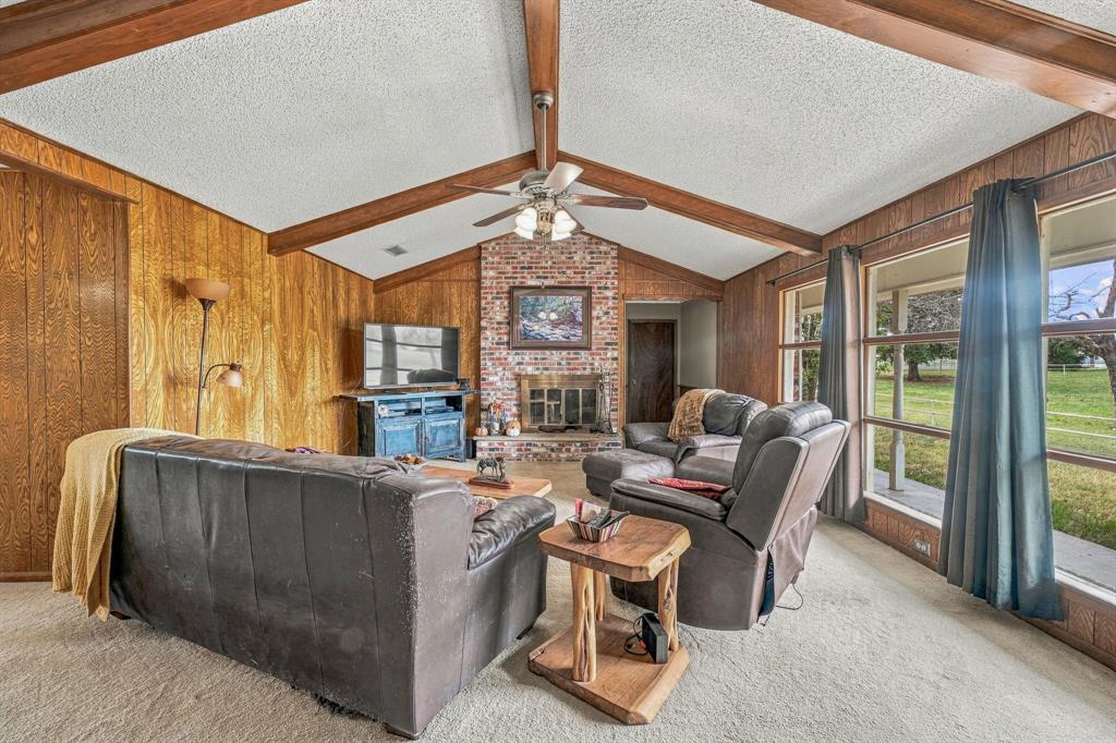 12592 N Us Highway 377 Property Photo 14