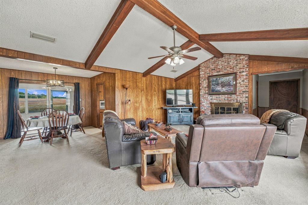 12592 N Us Highway 377 Property Photo 15