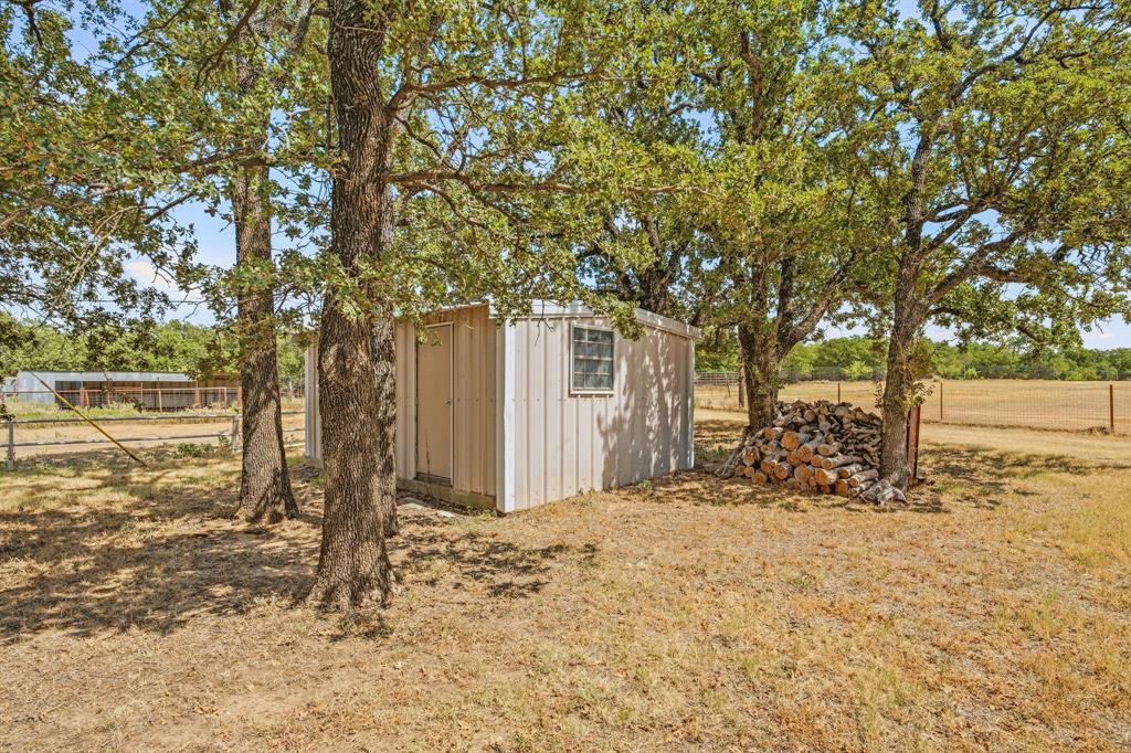 12592 N Us Highway 377 Property Photo 27