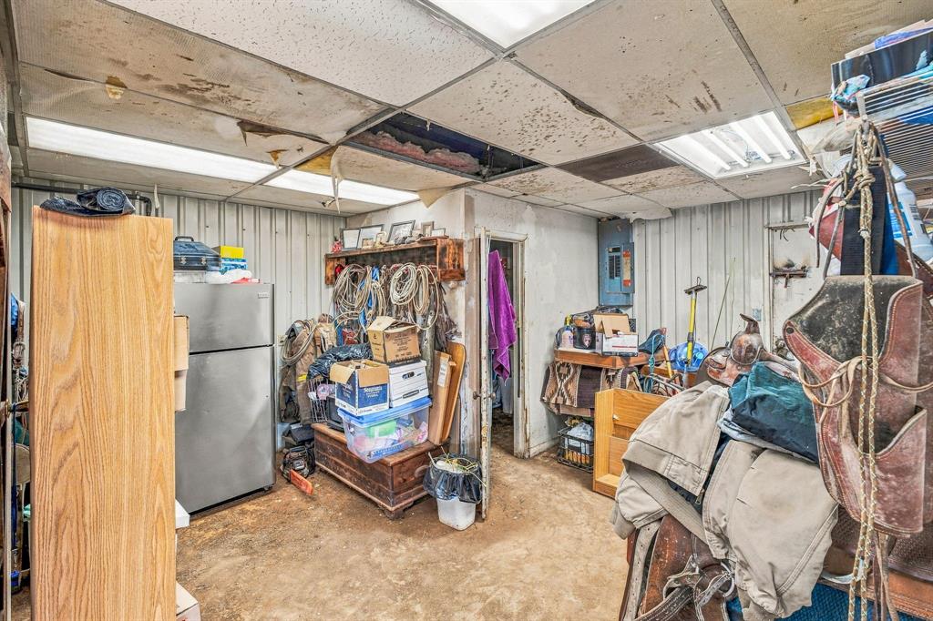 12592 N Us Highway 377 Property Photo 33
