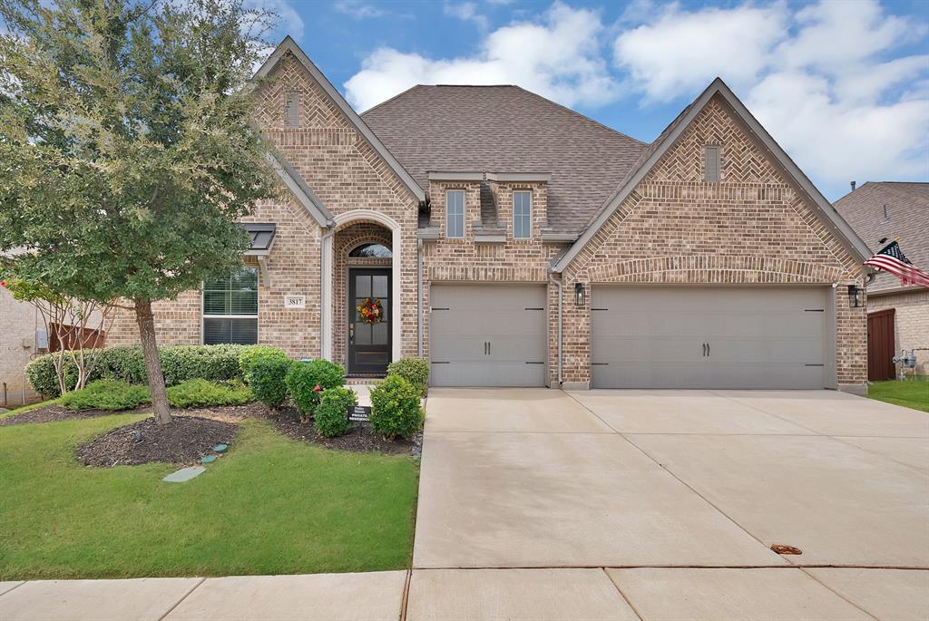 3817 Redbud Drive Property Photo 3