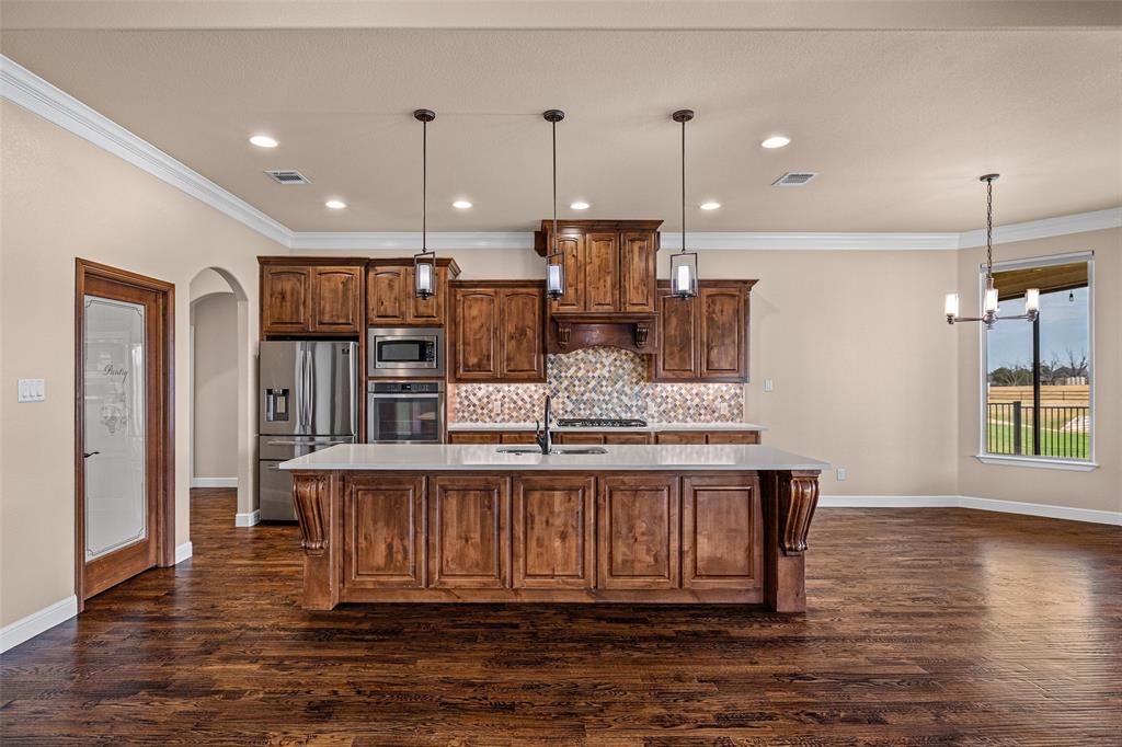 6341 Weatherby Road Property Photo 11