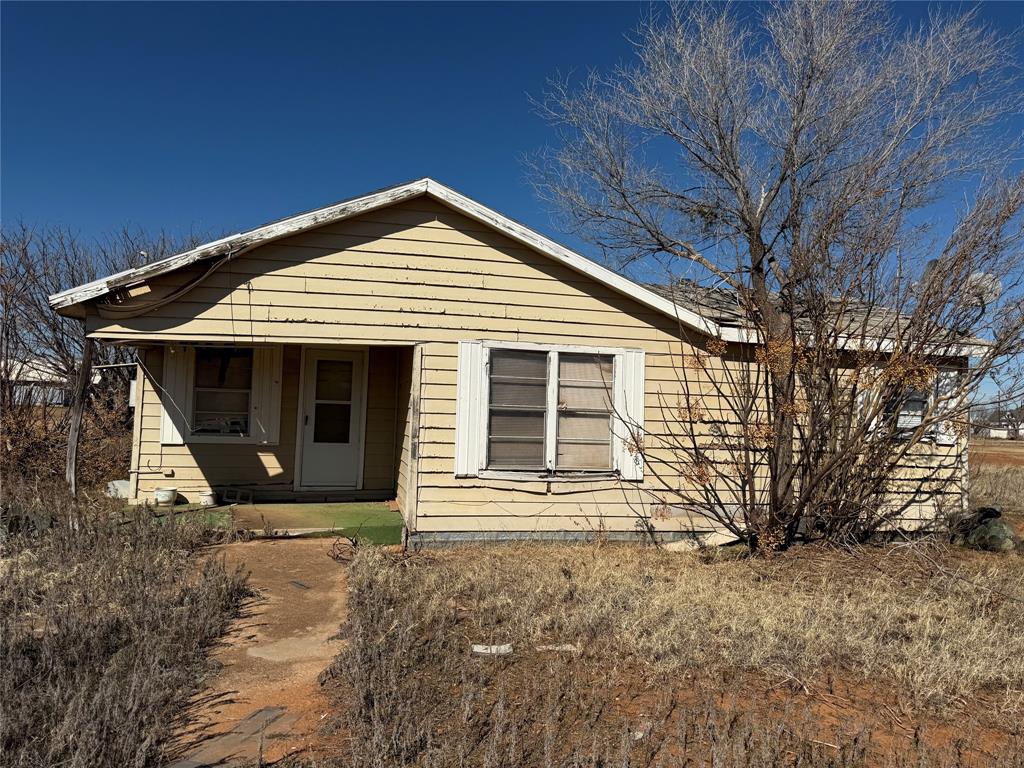 386 County Road 812 Property Photo 1