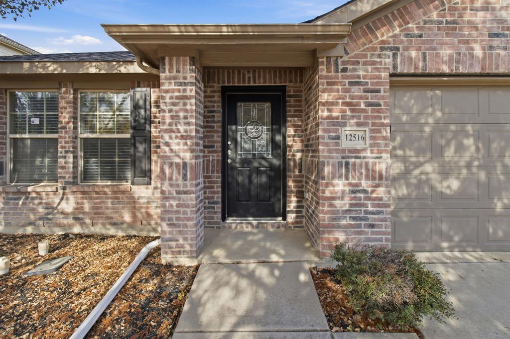 12516 Patnoe Drive Property Photo 3