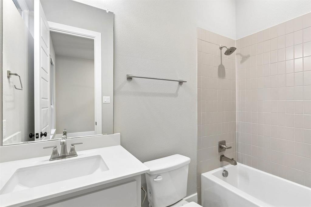 4630 Summerville Lane Property Photo 7