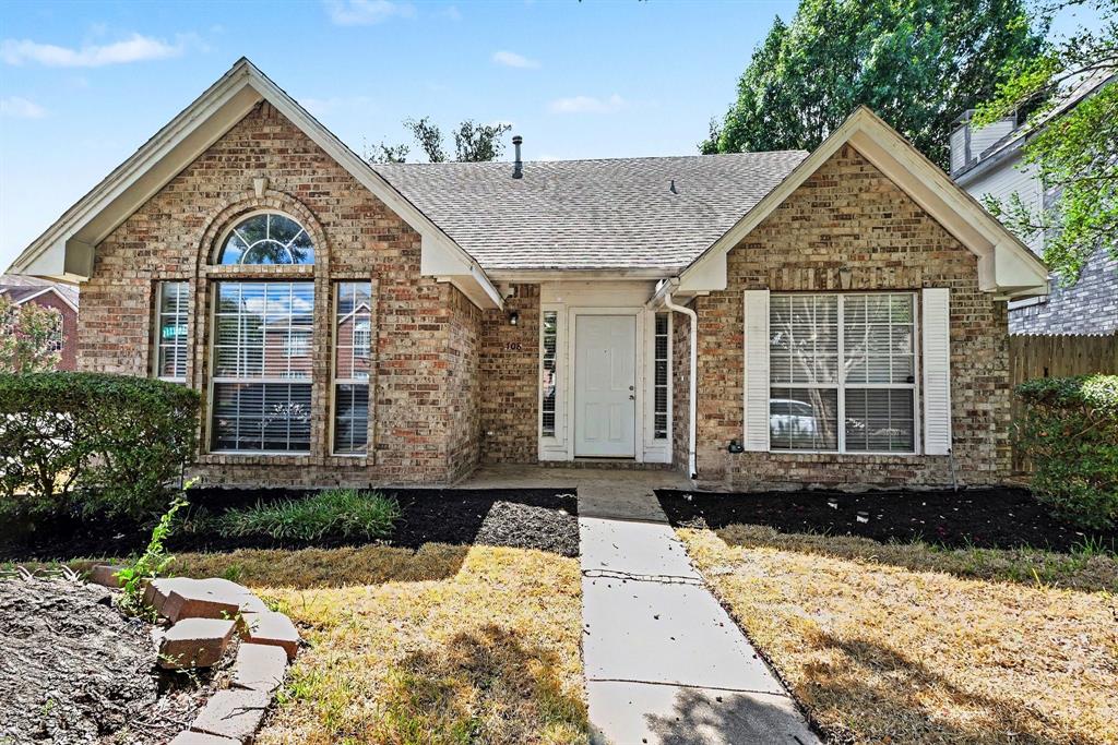 708 Willow Oak Drive Property Photo 1