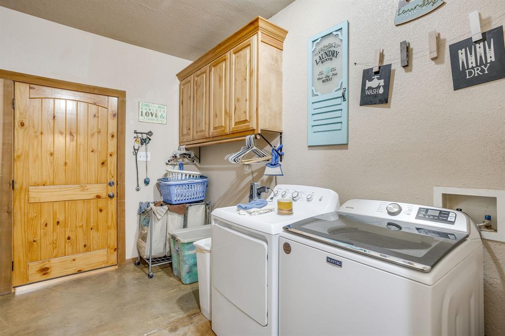 3305 E Fm 916 Property Photo 21