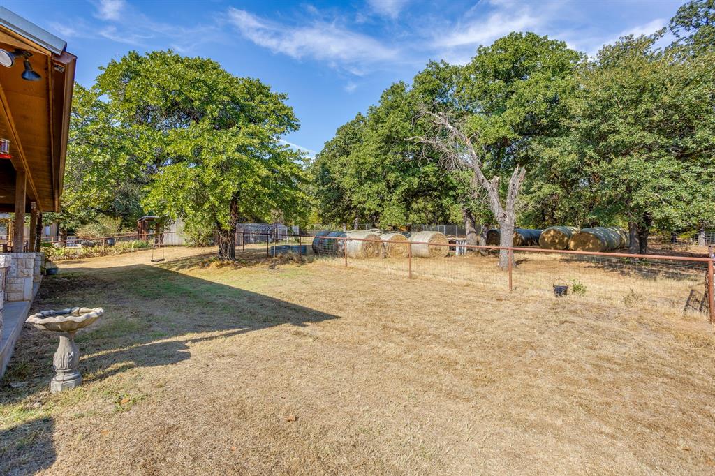 3305 E Fm 916 Property Photo 32