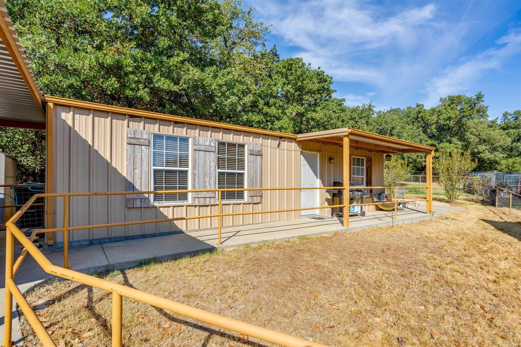 3305 E Fm 916 Property Photo 33