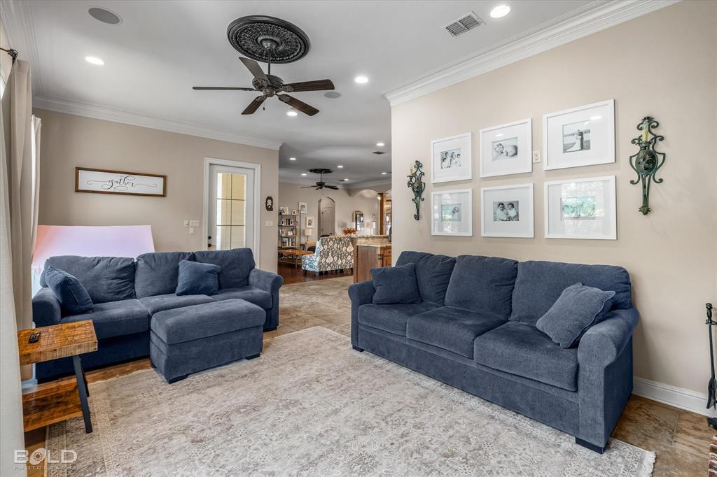 9865 Loveland Court Property Photo 16